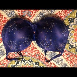 Victoria Secret plunge size 34D